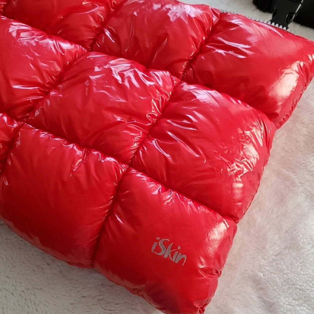 🎒iSkin Summit Quilted Laptop Sleeve 🎒 - Picture 5 of 5